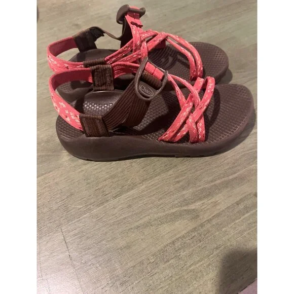 Chaco Women’s 6 - Picture 2 of 5